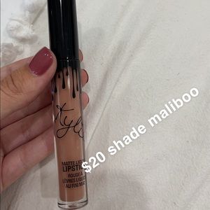 KYLIE LIPSTICK